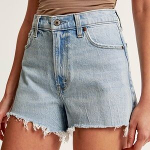 Abercrombie 90s relaxed cutoff high rise shorts